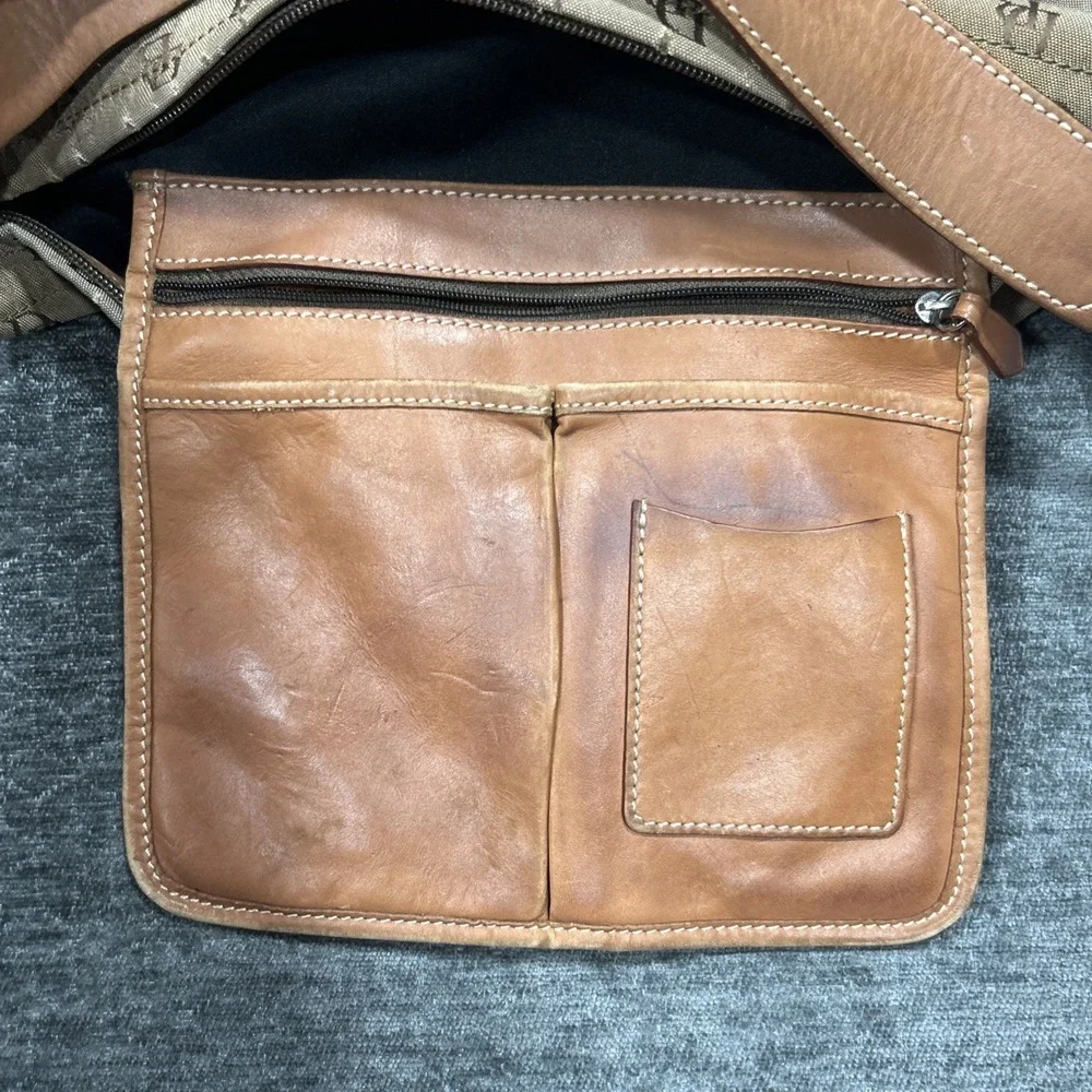 Dooney & Bourke DB Monogram Canvas Hobo Shoulder Bag Brown Leather  Trim‎ Y2K